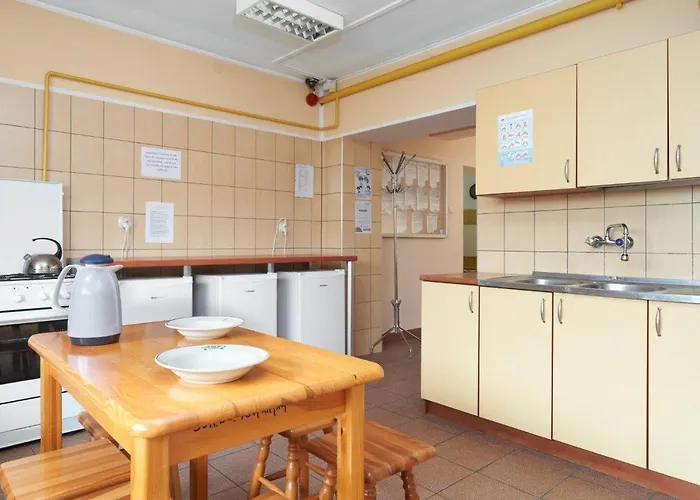 Hostel Szkolne Schronisko Mlodziezowe W Olsztynie *