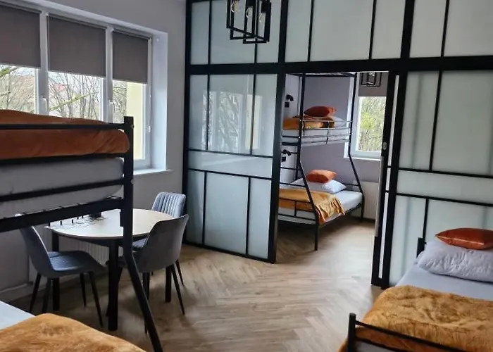 Hostel Szkolne Schronisko Mlodziezowe W Olsztynie Olštýn